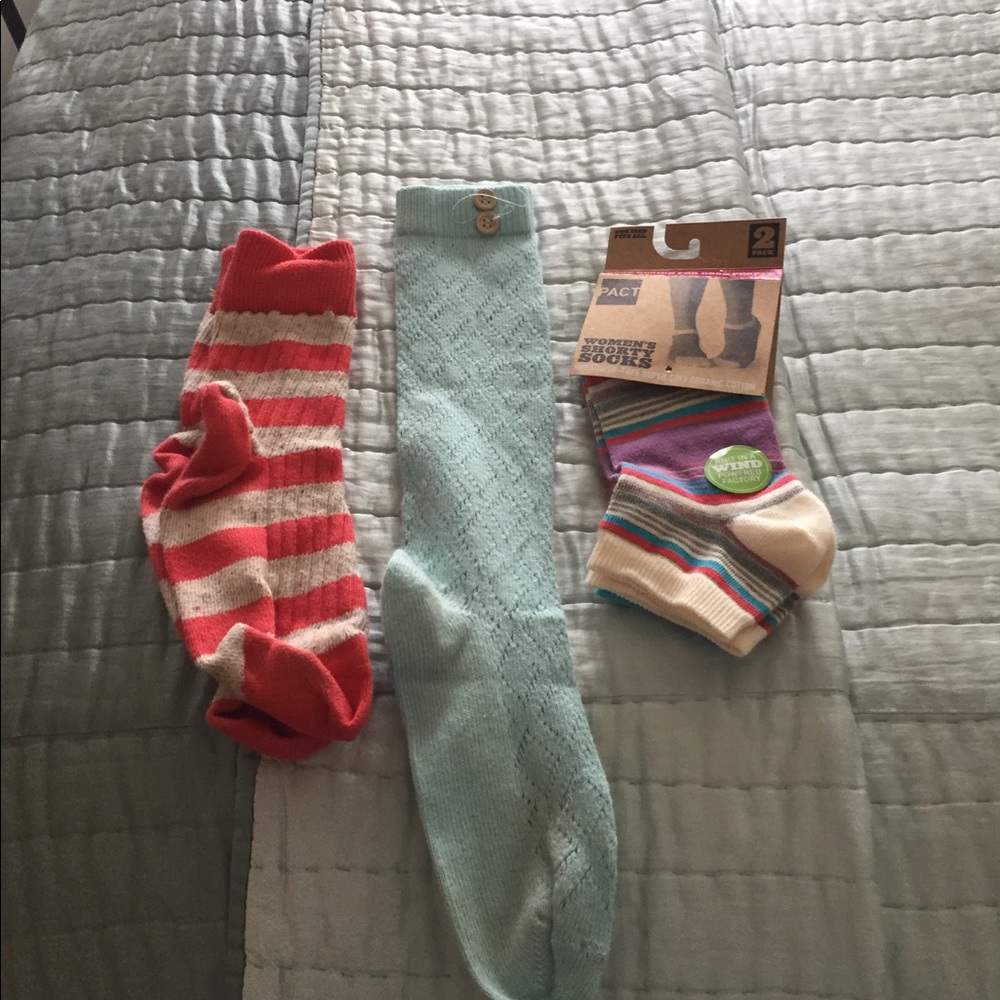 Pact Organic Socks